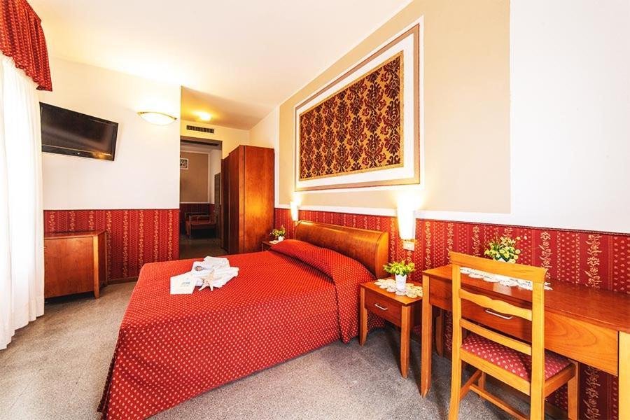 Hotel Napoleon Cattolica Dış mekan fotoğraf
