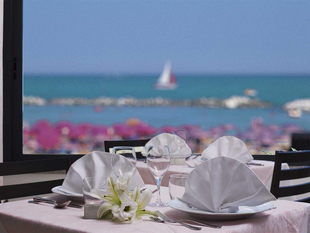 Hotel Napoleon Cattolica Dış mekan fotoğraf